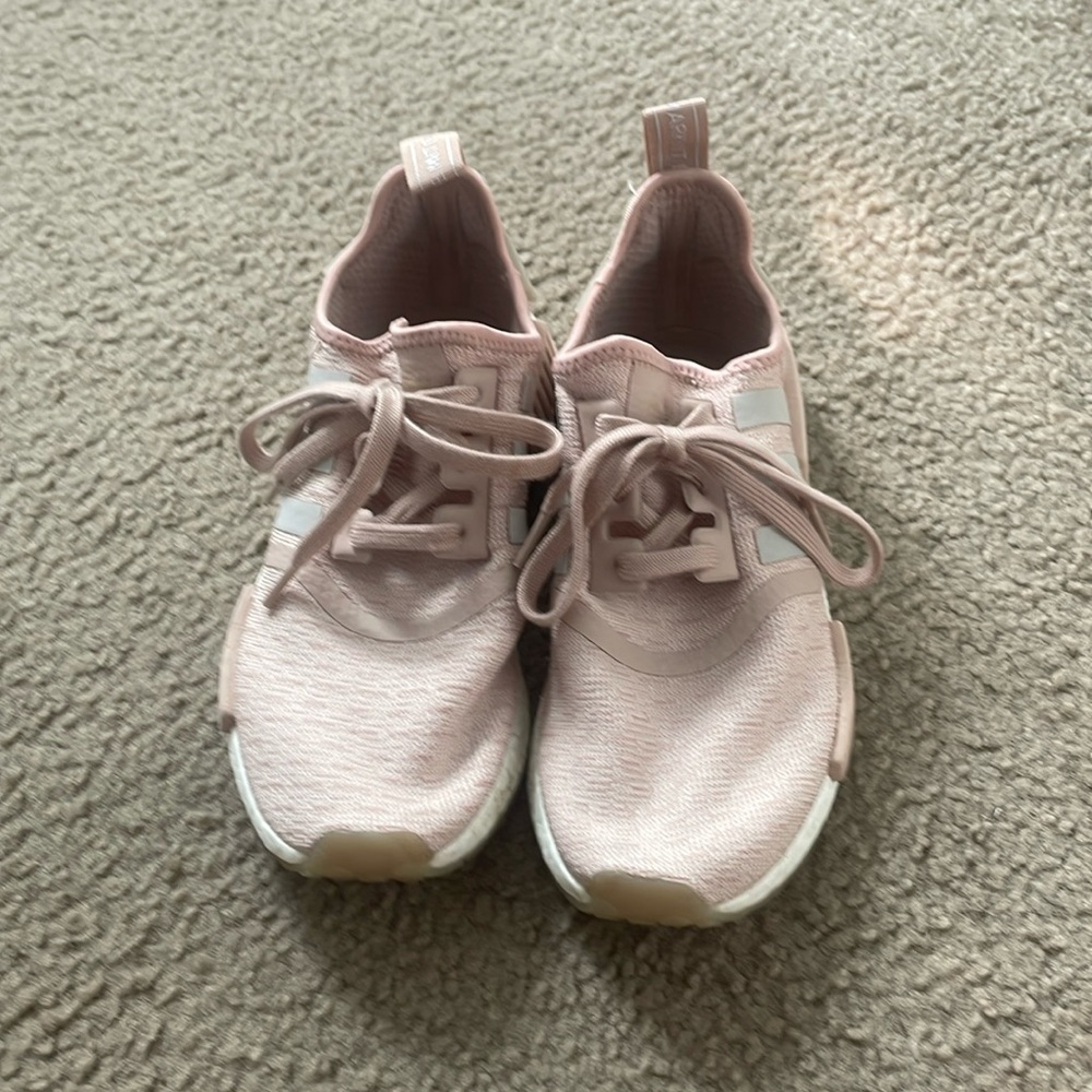 women's pink adidas running shoes size 8